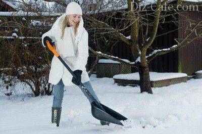 Скрепер для уборки снега: выбор лопаты, где лучшие цены