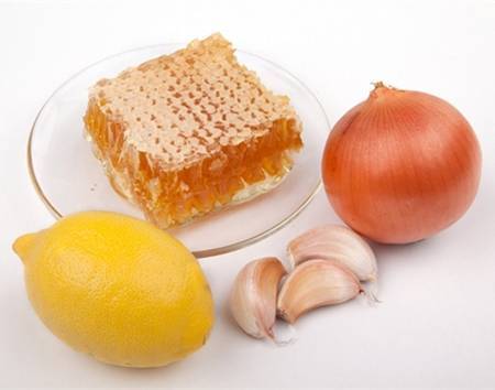 Как мед, лимон, имбирь и чеснок помог очистить сосуды