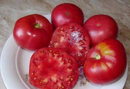 Розовые щечки: описание сорта томата, характеристики помидоров, посев
