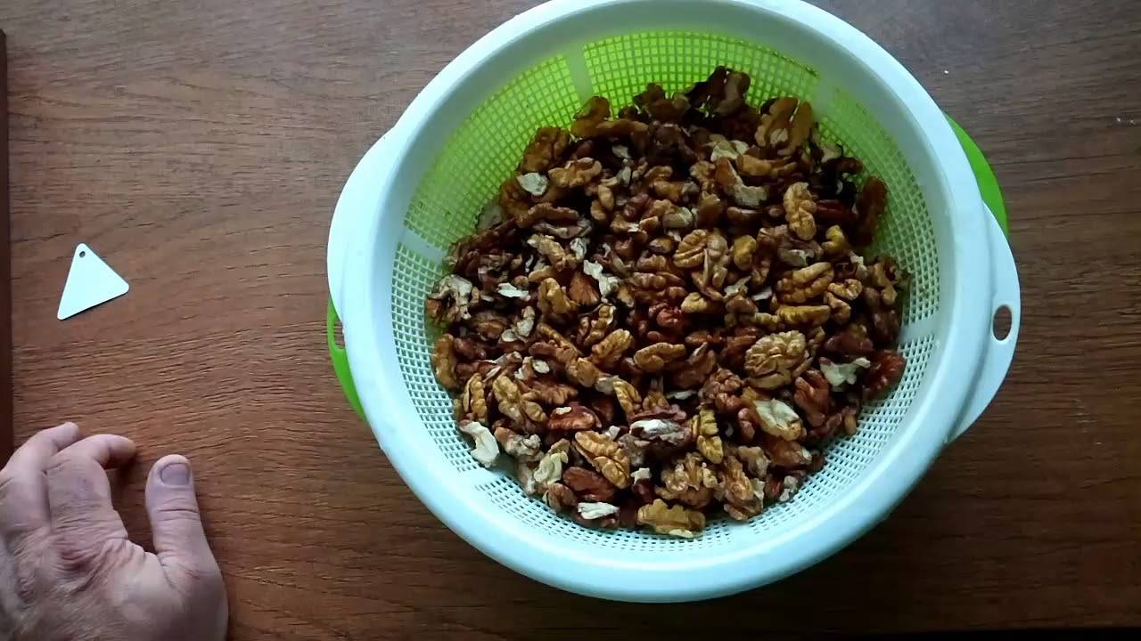 В какое время дня и как правильно есть очищенные грецкие орехи? норма потребления продукта